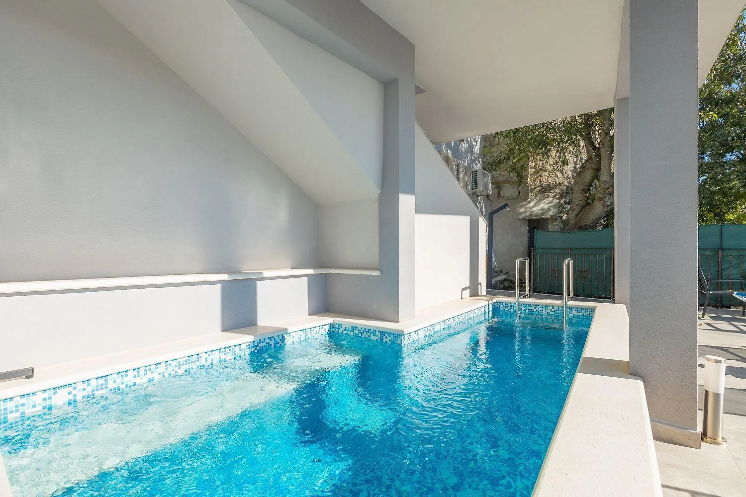 Beeindruckendes Apartment Mit Panoramablick, Pool, Privatparkplatz, Grill Croatia